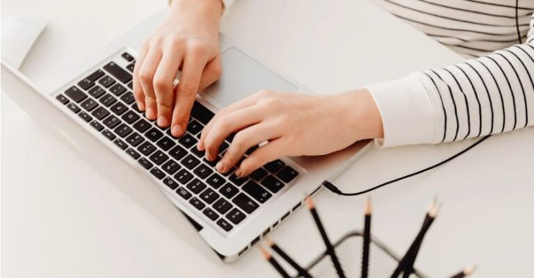 15 raccourcis clavier indispensables sur Word (Microsoft 365 & Word 2026)