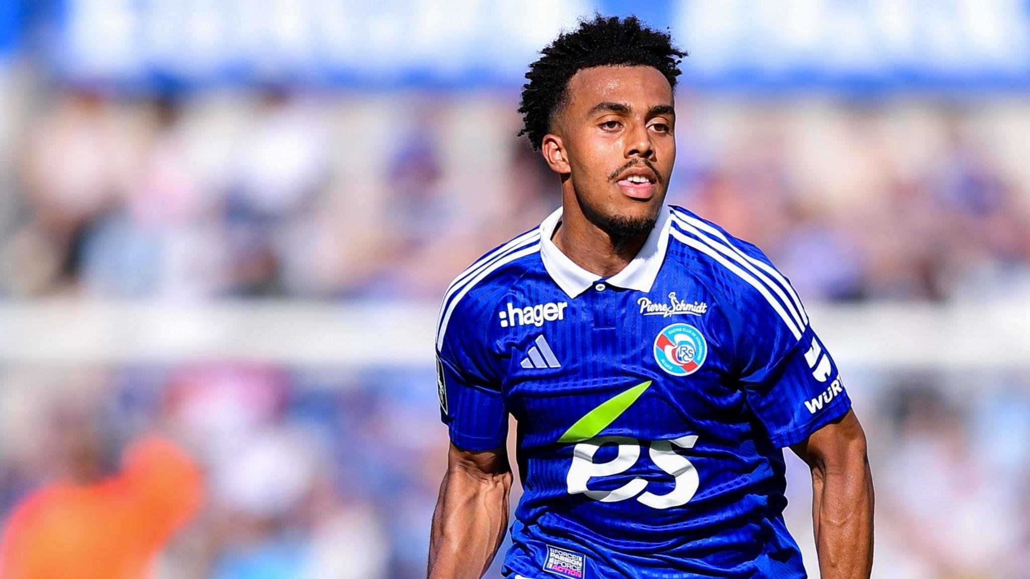 Guéla Doué et Martial Godo nommés pour le Prix Marc-Vivien Foé 2026 avec le RC Strasbourg