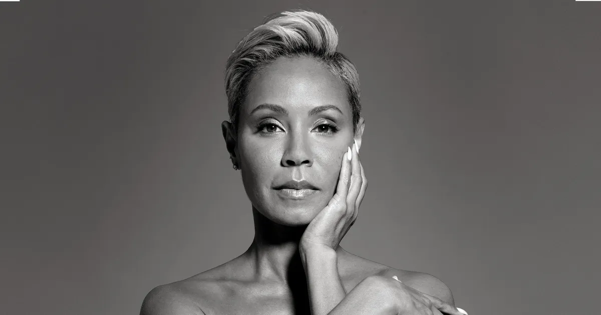 ada Pinkett Smith en portrait introspectif lors de la promotion de son livre Worthy